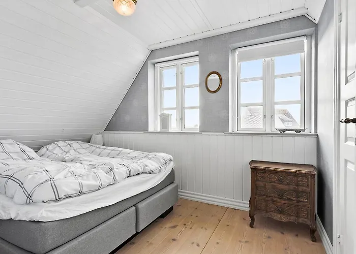 Lovely In With Sauna Tatil Evi Hjørring